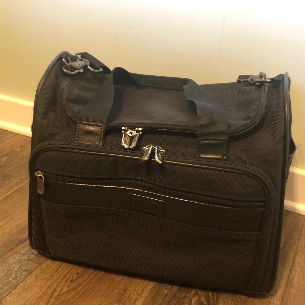 Hartmann carry on black bag
